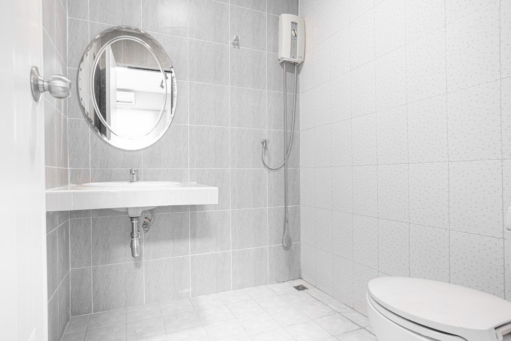 Breakers Hotel Rawai Esterno foto